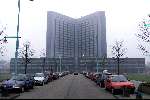 Amsterdam 23  maart 2000
Annette Sekreve (vriendin Prins Bernard JR) op weg naar haar werk.
Belastingkantoor Amsterdam