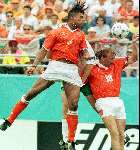 Nederland-Ierland, eindstand 2-0
tijdens WK in de Verenigde Staten
4 juli 1994
Frank Rijkaard en Stan Valckx kopbal
Mooie aktie