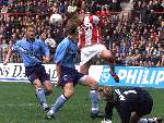 Eindhoven, 12 maart 2000
PSV-FC Utrecht, eindstand 2-1
Wilfred Bouma  Mitchell v d Gaag  Harald Wapenaar
Jopbal mooie aktie