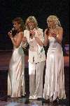 Rotterdam 3 maart 2001 AHOY
Nationaal songfestival 
Sjoukje Smit, Sandra Reemer en  Marga Bult als Dutch Diva\'s