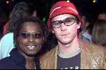 Rotterdam 29 maart 2001
Uitreiking cd Georgina Verbaan in de Baja Beachc club.
Juan Wells en Johnny de Mol