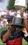 Kuala Lumpur Maleisie 21 November 1999
World Cup Golf 1999
Tiger Woods tijdens de finaledag
Op de The Mines Resort City Golfclub
Tiger eindigde persoonlijk als eerste met -21
