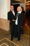 Scheveningen 25 maart 2002
Afscheid Henk v d Meyden in het circustheater.
Frans Bauer met zijn zwangere vriendin Mariska Bauer