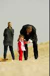Noordwijk 30 maart 2002
Harry Mens met zijn dochters op het strand