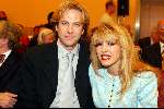 Amsterdam 16 maart 2002
modeshow Paul Schulten in het okura
Patricia Paay en Adam Curry