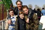 Dronten 29 maart 2002
Opening nieuwe atraktie Six Flags.
Pieter Storms met zijn zoontje (m) en vriendjes