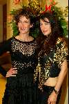 Amsterdam 12 maart 2002
Modeshow Monique Collignon in Sotheby\'s
Jet v d Meij met Robine v d Meer