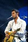 Amsterdam 6 maart 2003
uitreiking van de edison prijzen in de heineken musichall
darius idols uit Engeland