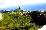 28 maart 2003 Fernando de Noronha  Brazilie 
Eiland met bergen zon strand mooie zee 
Fernando de Nolronha