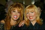 Amsterdam 16 maart 2003
modeshow paul schulten in okura
patricia Paay en Yvonne Keeley