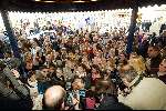 Amsterdam 3 maart 2003
Jamai idols en Jim idols bij krasnapolsky met heel veel publiek