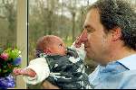 Naarden 5 maart 2003
Rob Fruithof met zijn zoontje Leon