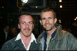 Utrecht 5 maart 2003
Premiere Mayumana  in het Beatrixtheater.
Rolf koster met vriend