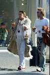 Amsterdam 24 maart 2003
Charly Luske en Tanja Jess etend op straat