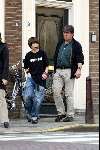 Abcoude 30 maart 2004
Bartho Braat boodschappen doen met zoon