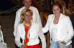 Amsterdam 30 maart 2004
Surpriseparty Caroline Tensen huilend