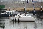 Scheveningen 6 maart 2004
Dinand Woesthoff op zijn zeilboot.
Eenzaam na het overlijden van zijn vrouw Guusje Nederhorst