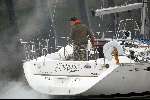 Scheveningen 6 maart 2004
Dinand Woesthoff op zijn zeilboot.
Eenzaam na het overlijden van zijn vrouw Guusje Nederhorst