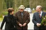 Dieren 13 maart 2004
Crematie van Albert Mol.
Mies Bouman met man Leen Timp en Frans Mulder