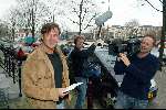 Amsterdam 16 maart 2004
Gerard Joling moet zich melden bij Politieburo met cameraploeg.