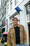 Amsterdam 16 maart 2004
Gerard Joling moet zich melden bij Politieburo met cameraploeg.