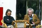 Amsterdam 29 maart 2003
Harry Mulisch met vrouw en hondje op een terras