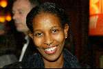 Amsterdam 16 maart 2004
Premiere in Tushinski Amsterdam.
Hirsi Ali met haar persoonlijke beveiliger op de achtergrond