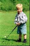 Eindhoven 16 Mei 1993.
Junior Smulders net 2 jaar oud met papa en mama golfend op golfbaan Welschap.    Golfen
