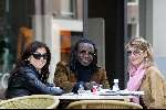 Amsterdam 30 maart 2004
Regilio Tuur  op terras op pc hoofdstraat