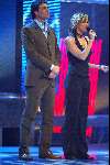 Hilversum 6 maart 2004
Idols in studio 22.
De 10 finalisten met Reinout Oerlemans en Tooske Breugem.
Eerste finale ronde 2004
