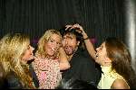Amsterdam 3 maart 2004
Presentatie nieuw magazine Jacky in Jimmy Woo.
Mari v d Ven Ellemieke Vermolen en Rosanna Lima