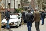 Amsterdam 9 maart 2004
Ramkraak bij ABN AMRO in Amsterdam. Geldauto en busje tegenover het huis van Tom Egbers. Janke Dekker is met geweer bedreigd.