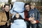 Kaatsheuvel  20 maart 2005
10 jaar princess in de efteling.
Bas Westerweel met Babette v Veen en kinderen