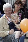 Biddingshuizen 25 maart 2005
opening Walibi World.
Ben Cramer met kleindochter
