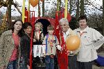 Biddinghuizen 25 januari 2005
Opening Walibi World.
Ben Cramer met kinderen en kleinkinderen