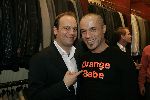 Amsterdam 26 maart 2005
Bn ers verkopen bij Oger voor Orange Babies. 
Carlo Boszhard en Stanley Burlesson