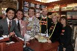 Amsterdam 26 maart 2005
Bn ers verkopen bij Oger voor Orange Babies. 
Sander Lusink Martijn Lusink Maik de Boer Nada v Nie Caroline Tensen en Leco v Zadelhoff