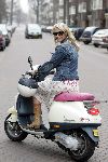 Amsterdam 24 maart 2005
Ellemieke Vermolen op vespa scooter