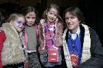 Kaatsheuvel  20 maart 2005
10 jaar princess in de efteling.
Erik de Zwart met dochters