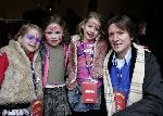 Kaatsheuvel  20 maart 2005
10 jaar princess in de efteling.
Erik de Zwart met dochters