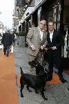 Amsterdam 26 maart 2005
Bn ers verkopen bij Oger voor Orange Babies. 
Guus Verstraete en Carlo Boszhard met honden