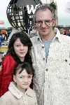 Biddingshuizen 25 maart 2005
opening Walibi World.
Jeroen v Inkel met kinderen