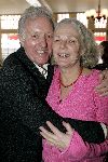 Amsterdam 14 maart 2005
Presentatie dvd de kleine waarheid in stationskoffiehuis.
 John Leddy met zijn vrouw