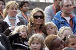 Biddingshuizen 25 maart 2005
opening Walibi World.
Leontine Borsato met Luca en Senna