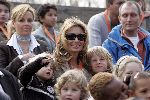 Biddingshuizen 25 maart 2005
opening Walibi World.
Leontine Borsato met Luca en Senna