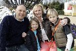 Biddingshuizen 25 maart 2005
opening Walibi World.
Marleen Houter met gezin
Peter Smulders bv