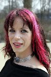 Biddingshuizen 25 maart 2005
opening Walibi World.
Marlies Idols met neus piercing