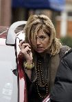Amsterdam 18 maart 2005
Maxima zwanger op bezoek bij een vriendin. Maxima is bij cafe Bond geweest in de Valeriusstraat. BMaxima stapt in auto van Prins Willem Alexander.