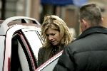 Amsterdam 18 maart 2005
Maxima zwanger op bezoek bij een vriendin. Maxima is bij cafe Bond geweest in de Valeriusstraat. BMaxima stapt in auto van Prins Willem Alexander.