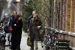 Amsterdam 18 maart 2005
Maxima zwanger verlaat met vriendin en beveiliging cafe Bond